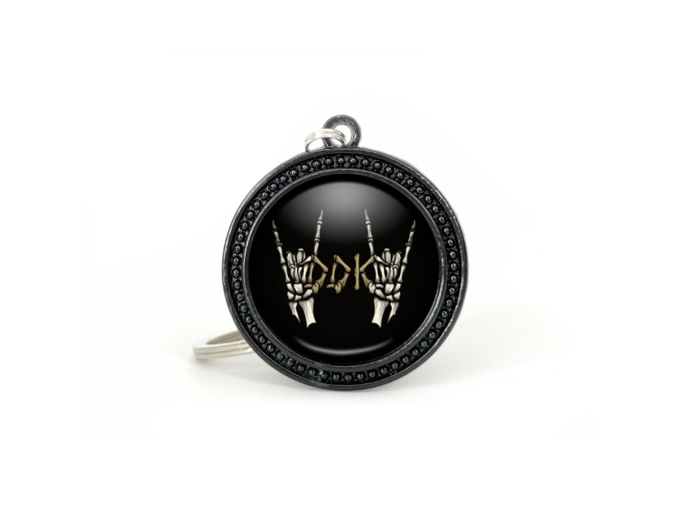 skull hands ddk horns up keychain