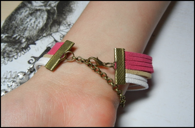 Bracelet Fastener Valet Helper Tool