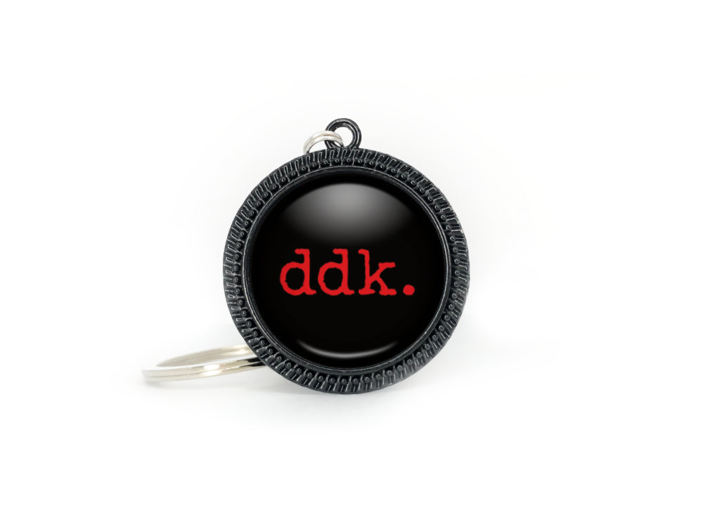 logo keychain red black ddk
