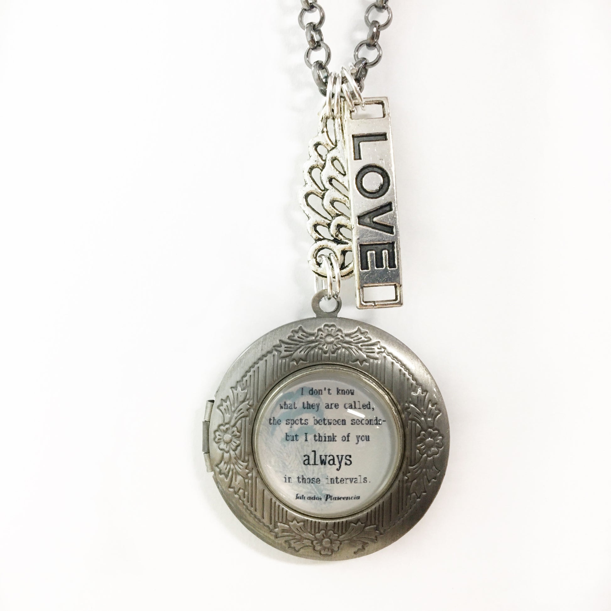 memory photo locket necklace