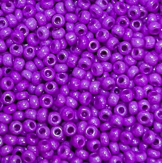 Opaque  Medium Purple Gloss 10/0 Czech Glass Seed Beads #38